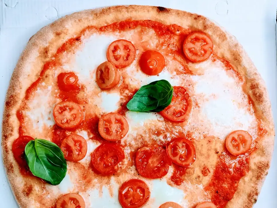 Pizza Pizza al basilico – Pizzeria Al Basilico, Verona